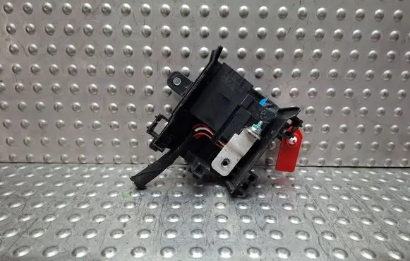 Renault Captur II Other relay S25071738 243512602R