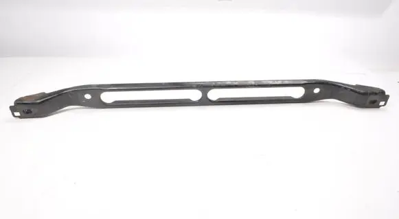 Volvo XC60 Bottom radiator support slam panel 
