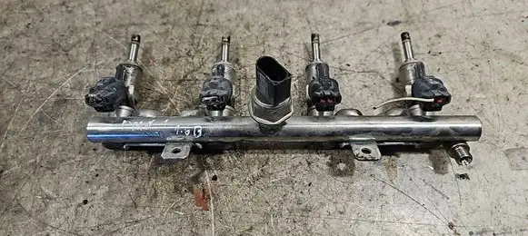 BMW 1 F20 F21 Fuel injectors set V7592426 55PP1101
