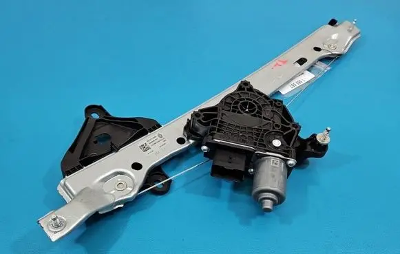 Dacia Duster III Rear door window regulator with motor 827213136R IMPRK1569667