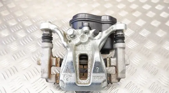 Toyota Corolla E210 E21 Rear brake caliper 46310F4011 4783002360 4782109100