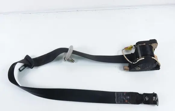 Volkswagen Golf IV Front seatbelt 1J4857705AA