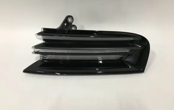 Porsche Macan (95C) Rear/tail lights 95C945096AF