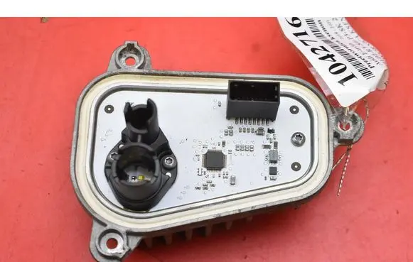 Audi e-tron Voltage converter/converter module 1473000725