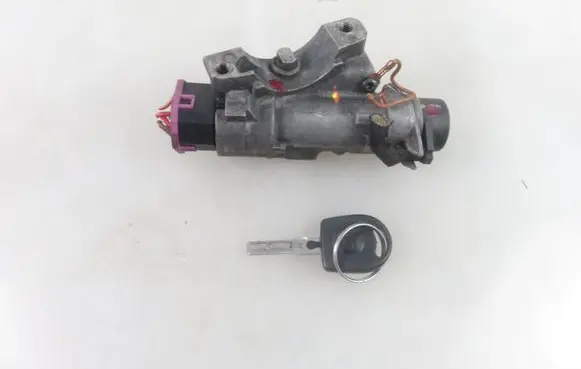 Seat Leon (1M) Ignition lock 4B0905851C