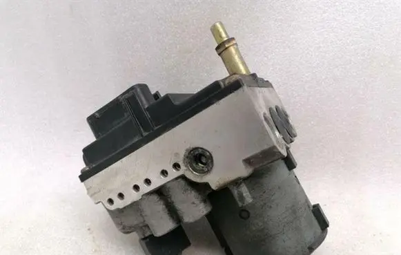 Mercedes-Benz SL R129 ABS Pump A0024319812 A0024319912