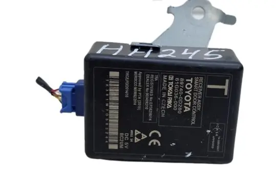 Toyota Yaris Door control unit/module 897400D280 61G036000