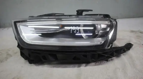 Audi Q3 8U Headlight/headlamp