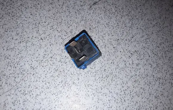 BMW 5 E39 Other relay 61368364581 8364581