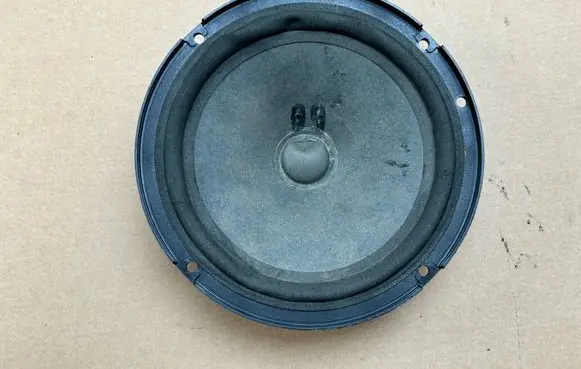 Audi A6 S6 C6 4F Rear door speaker 4F0035415
