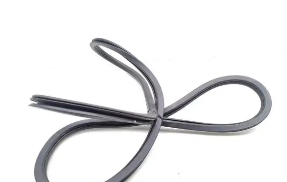 Jeep Cherokee Front door rubber seal 