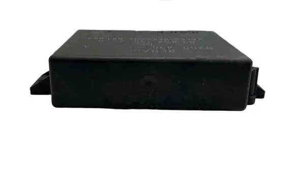 Opel Vivaro Parking PDC control unit/module 8200410211 93854135A
