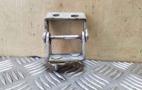 Opel Antara Tailgate/trunk/boot hinge