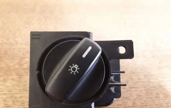 Mercedes-Benz A W169 Light switch 1695452904 32221701