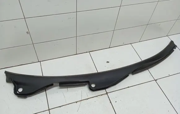 Audi A4 S4 B8 8K Wiper trim 8K2819403