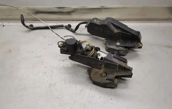 Front door lock