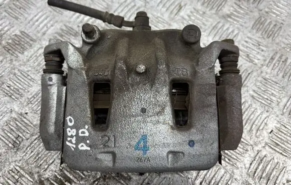 Nissan Leaf II (ZE1) Front brake caliper