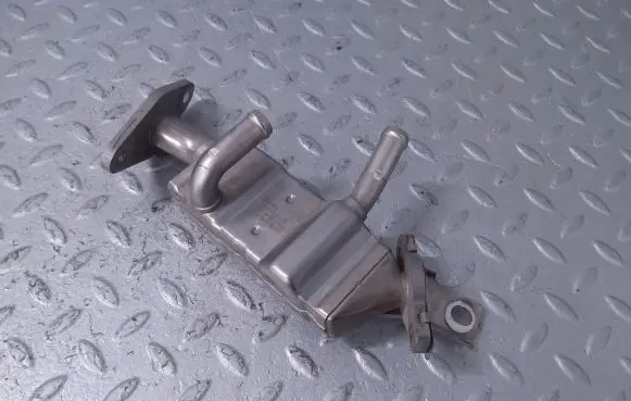 Suzuki Swift III EGR valve cooler 1871068PA0 26G18B0797