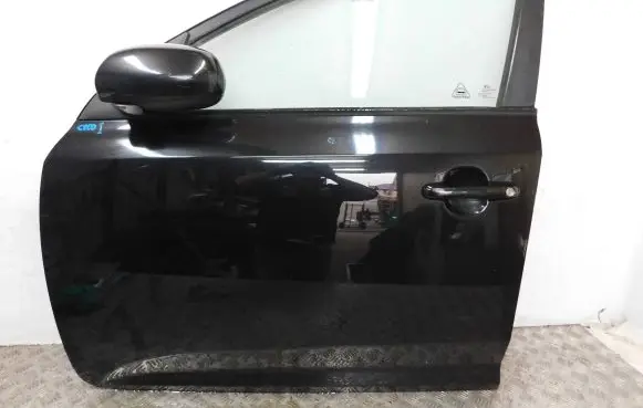 KIA Ceed Front door