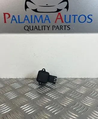 BMW 5 E60 E61 Mass air flow meter 5WK97502
