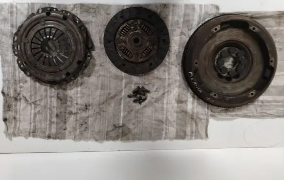 Opel Meriva A Clutch set kit 8972280420
