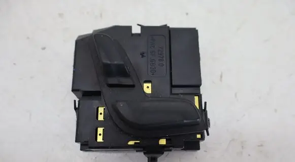 Mercedes-Benz E W212 Central locking switch button A2129059806