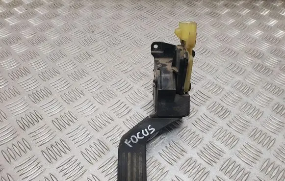 Ford Focus Accelerator throttle pedal 2M519F836AE