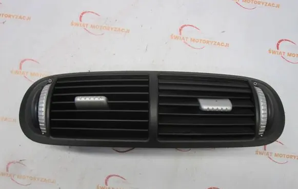 Porsche Cayenne (92A) Dash center air vent grill 7L5819727A