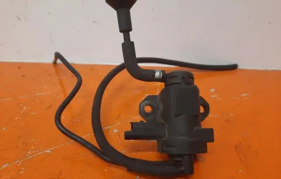 Peugeot 807 EGR valve 9635704380