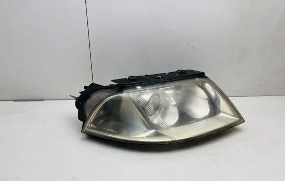 Volkswagen PASSAT B5.5 Headlight/headlamp 3B0941016AN