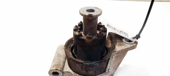 Opel Astra H Engine mount bracket 90538582