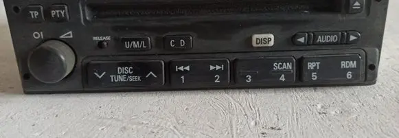 Mitsubishi Carisma Radio/GPS head unit trim MZ594634