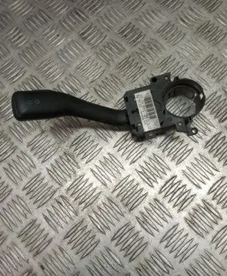 Audi A3 S3 8L Indicator stalk 3U0953513