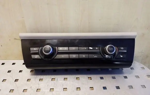 BMW 5 F10 F11 Climate control unit 9263746