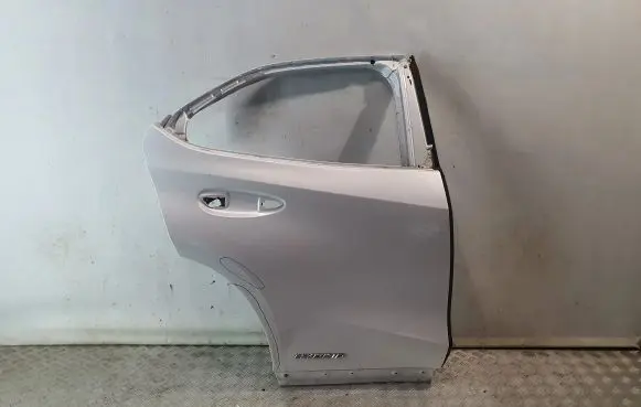 Lexus UX Rear door