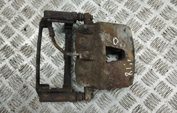 Jeep Grand Cherokee (WK) Front brake caliper