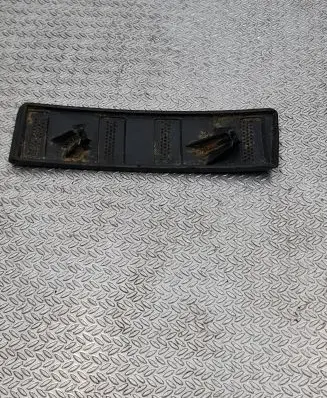Tesla Model S Front bumper mounting bracket 100312600E
