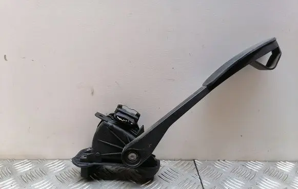 Volvo V70 Accelerator throttle pedal 30636004