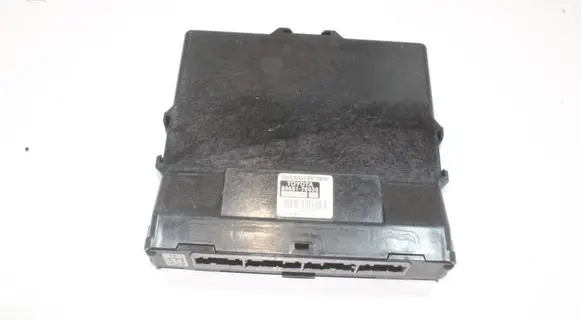 Lexus CT 200H Engine control unit/module ECU 8968176030