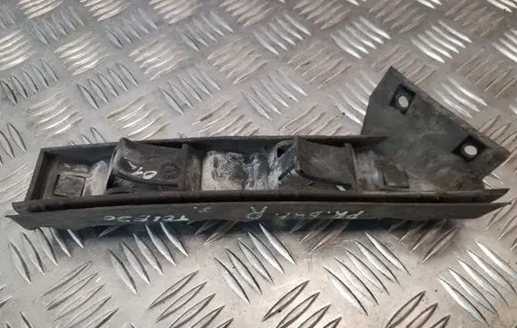 Seat Toledo II (1M) Front bumper mounting bracket 1M0807050B