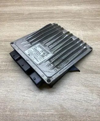 KIA Carens I Engine control unit/module ECU 391024X520