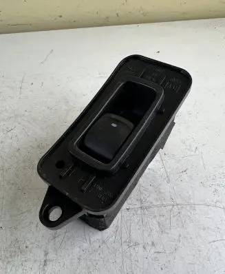 Subaru Outback Electric window control switch 94266AG030