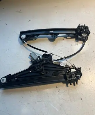 Opel Astra L Front door electric window regulator 9830815180 E22351105 153104