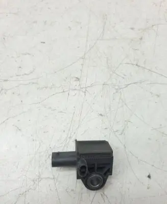 Chrysler Pacifica Airbag deployment crash/impact sensor 68230207AA 00451 53312256