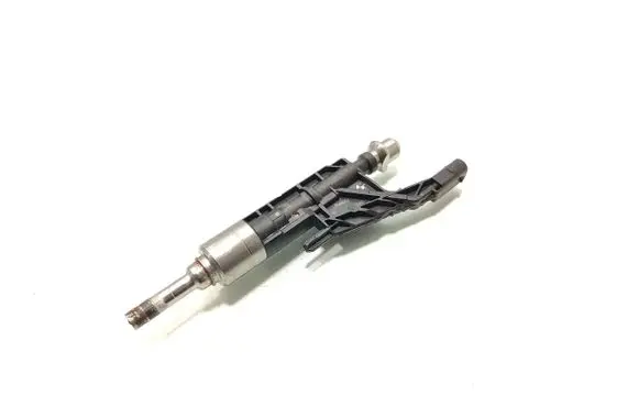 BMW 4 F36 Gran coupe Fuel injector 7639990 0261500539 1902201313