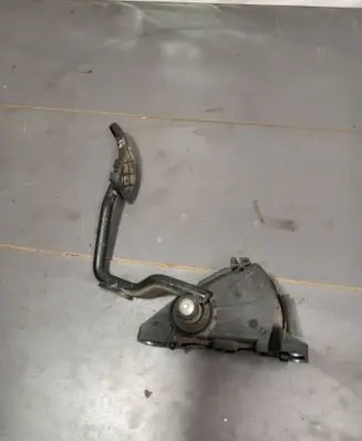 Audi A8 S8 D3 4E Accelerator throttle pedal 6PV00802645 4E2723523C F30015801