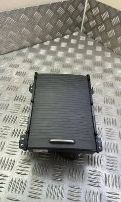 Land Rover Evoque I Cup holder front BJ32600D00AB 08258