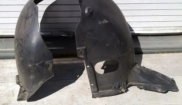 Seat Toledo III (5P) Front wheel arch liner splash guards 5P0809957