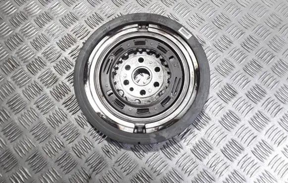 Suzuki SX4 S-Cross Dual mass flywheel 55260336