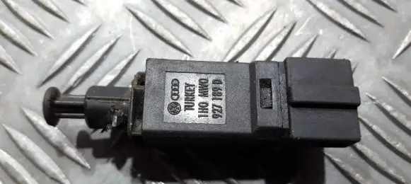 Volkswagen Golf IV Brake pedal sensor switch 1h0927189d